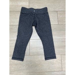 Lululemon Grey Heathered Cropped Legging